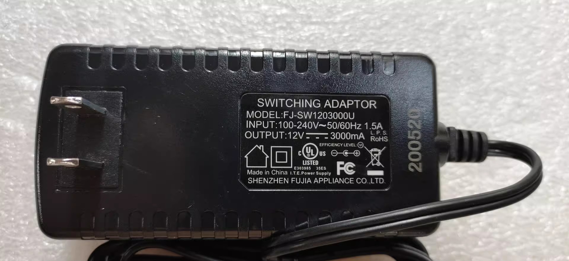 *Brand NEW*AC100-240V 50/60Hz FUJIA 12V 3000MA AC DC ADAPTHE FJ-SW1203000U POWER Supply